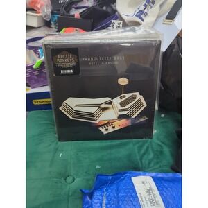 ARCTIC MONKEYS - Tranquility Base Hotel + Casino, Ltd SILVER VINYL + DL & Book